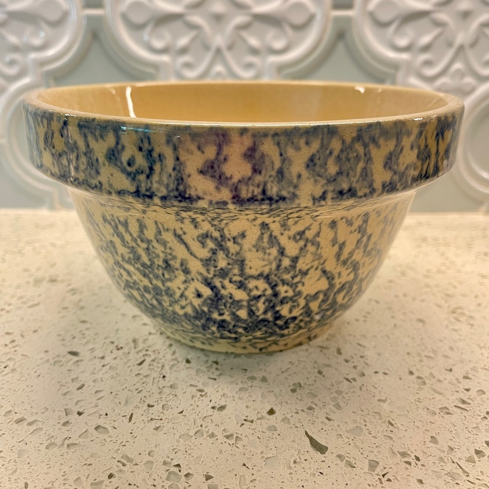 Vintage Robinson Ransbottom Spongeware Bowl 7”